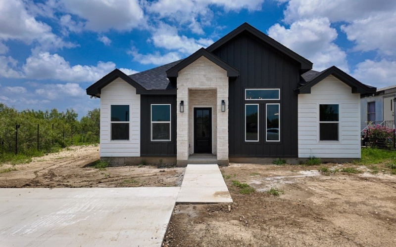 217 Sunset Loop, Eagle Pass, TX 78852, 3 Habitaciones Habitaciones , ,2 BañosBaños,Residential,En Venta,217 Sunset Loop,81450