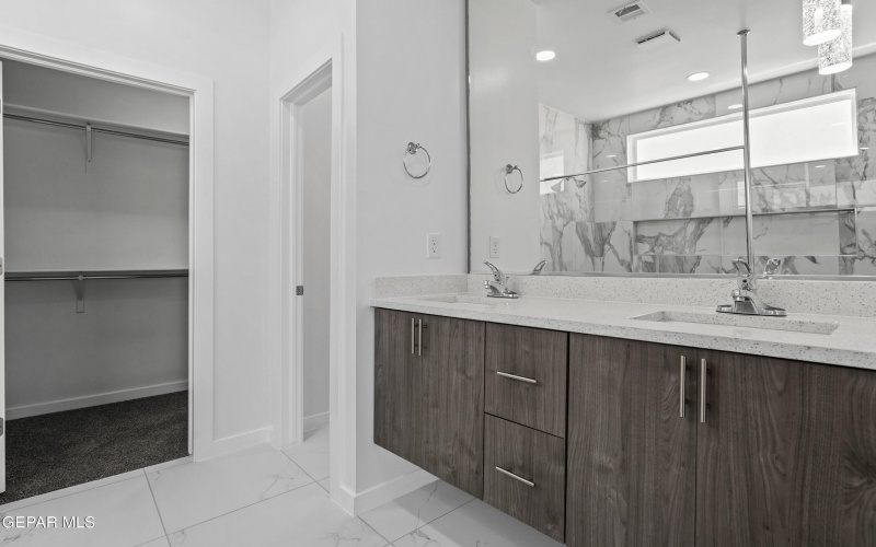 15392 IMAGINE Drive, El Paso, TX 79938, 4 Habitaciones Habitaciones , ,1 BañoBaños,Residential,En Venta,15392 IMAGINE Drive,926596