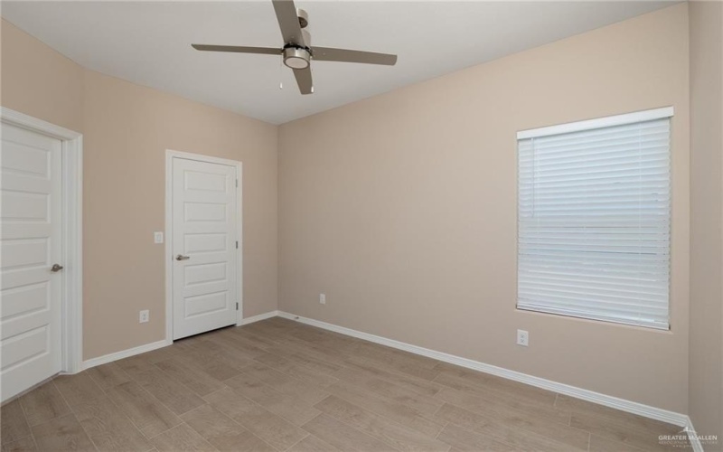 3012 Driftwood Street, Edinburg, TX 78541, ,Residential Multi Family,For Sale,3012 Driftwood Street,476142