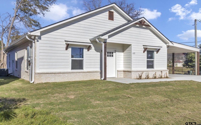 602 N Bois D Arc, Tyler, TX 75702, 3 Habitaciones Habitaciones , ,2 BañosBaños,Residential,En Venta,602 N Bois D Arc,25010869