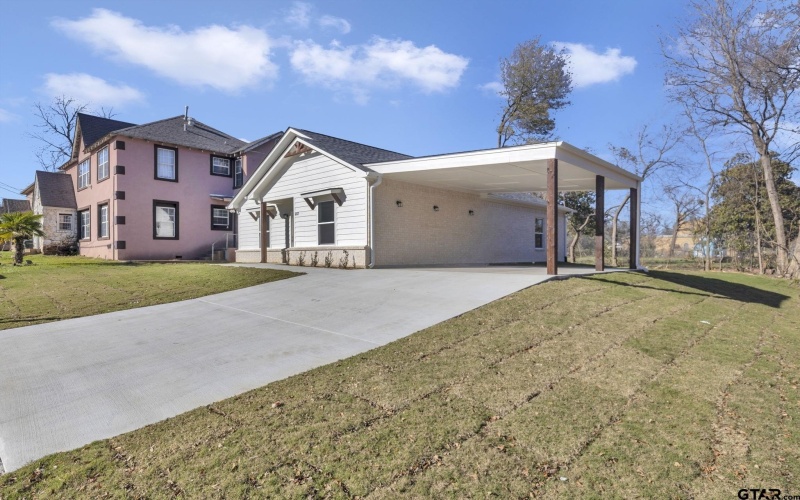 602 N Bois D Arc, Tyler, TX 75702, 3 Habitaciones Habitaciones , ,2 BañosBaños,Residential,En Venta,602 N Bois D Arc,25010869