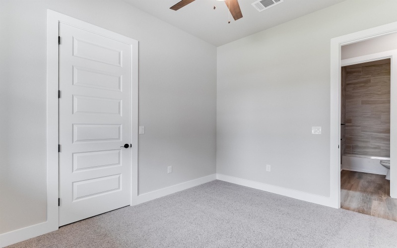 1255 Pecan Valley Drive, Marble Falls, TX 78654, 3 Habitaciones Habitaciones , ,2 BañosBaños,Residential,En Venta,1255 Pecan Valley Drive,174295