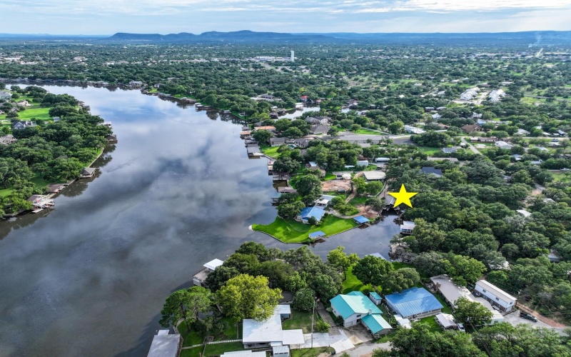2001 Granite Cove, Kingsland, TX 78639, 5 Bedrooms Bedrooms, ,3 BathroomsBathrooms,Residential,For Sale,2001 Granite Cove,174315