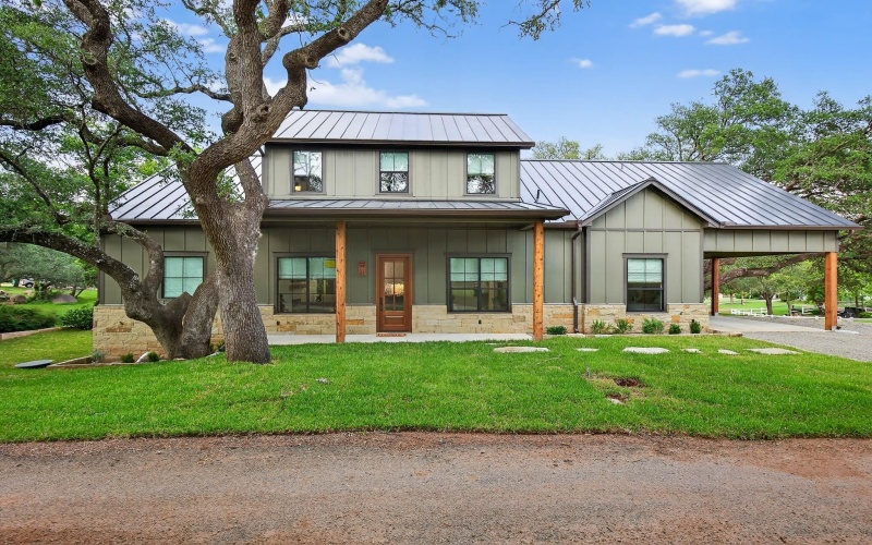 2001 Granite Cove, Kingsland, TX 78639, 5 Bedrooms Bedrooms, ,3 BathroomsBathrooms,Residential,For Sale,2001 Granite Cove,174315