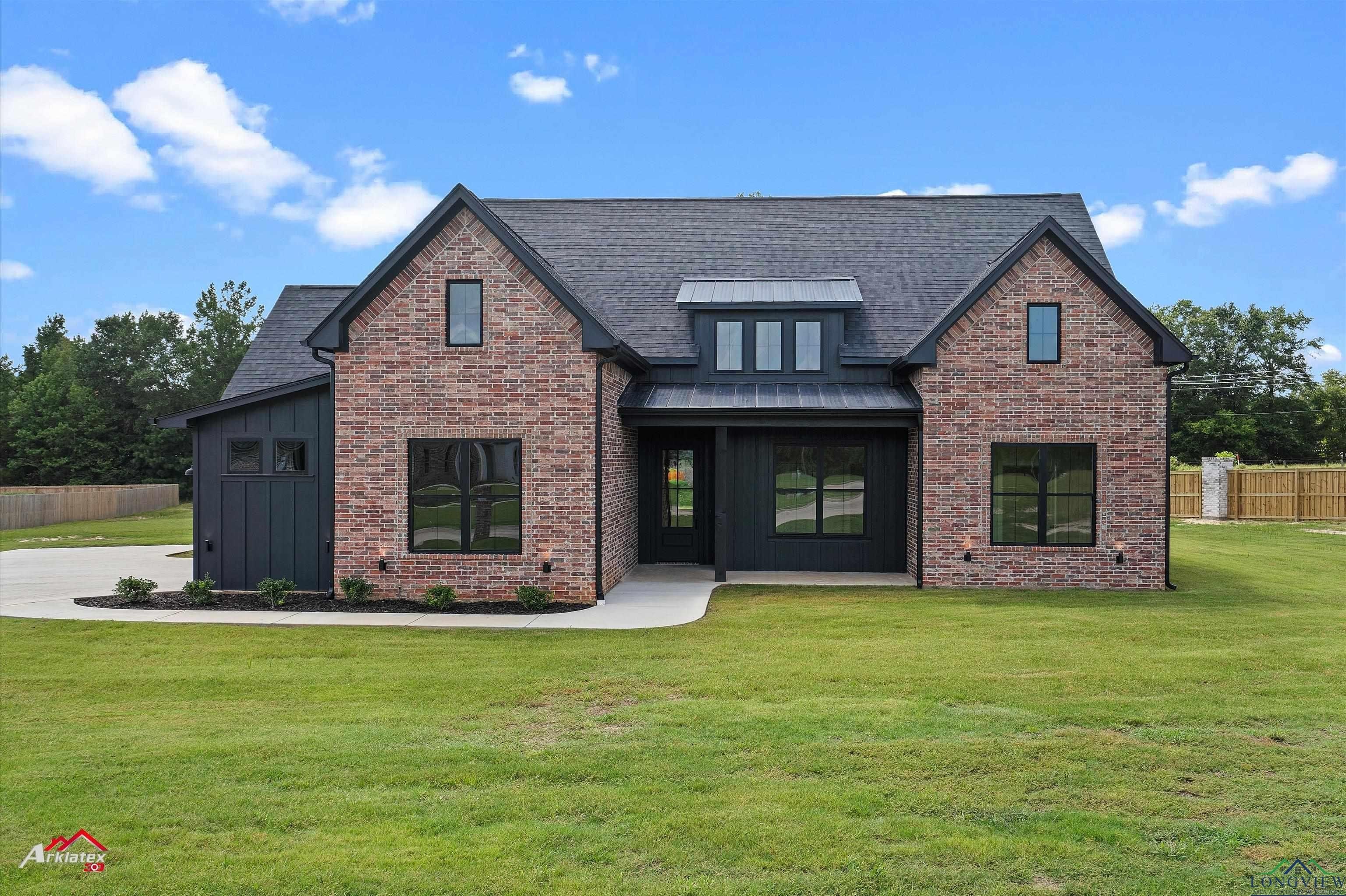 190 Brooks Dr, Gladewater, TX 75647, 5 Habitaciones Habitaciones , ,3 BañosBaños,Residential,En Venta,190 Brooks Dr,20254971