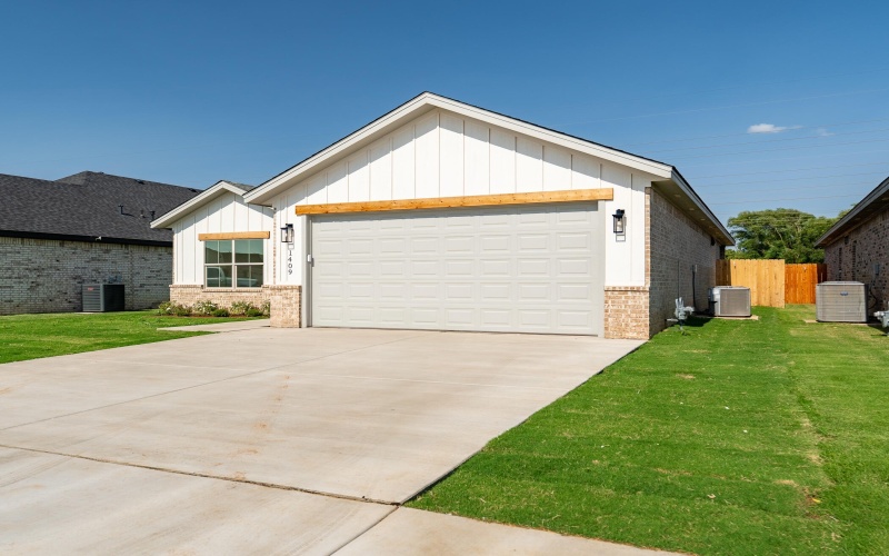 1409 Quincy Avenue, Lubbock, TX 79416, 3 Habitaciones Habitaciones , ,2 BañosBaños,Residential,En Venta,1409 Quincy Avenue,202557926