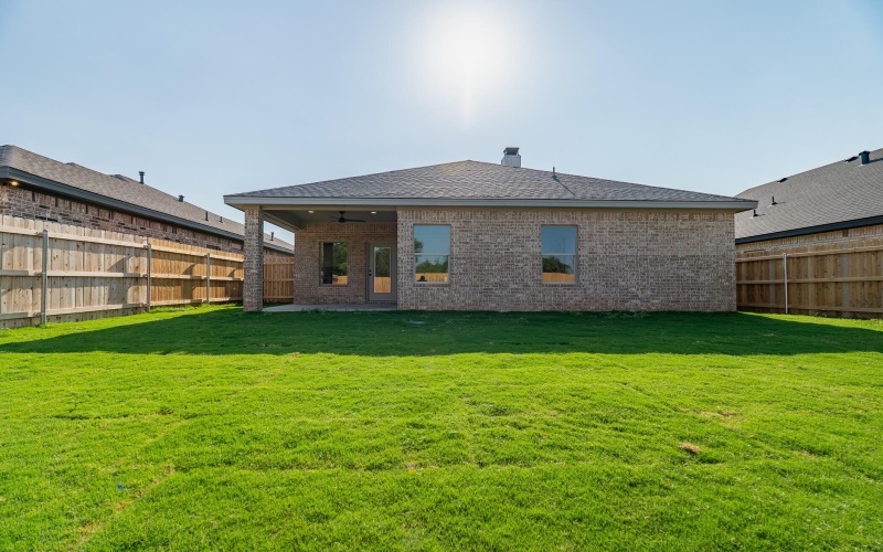 1409 Quincy Avenue, Lubbock, TX 79416, 3 Habitaciones Habitaciones , ,2 BañosBaños,Residential,En Venta,1409 Quincy Avenue,202557926