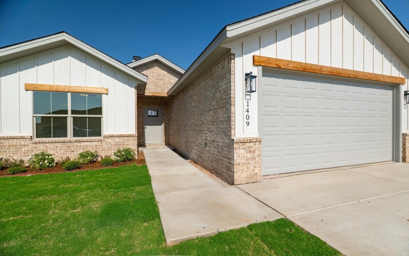 1409 Quincy Avenue, Lubbock, TX 79416, 3 Habitaciones Habitaciones , ,2 BañosBaños,Residential,En Venta,1409 Quincy Avenue,202557926