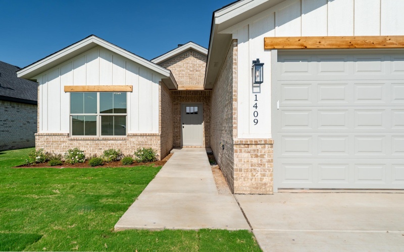 1409 Quincy Avenue, Lubbock, TX 79416, 3 Habitaciones Habitaciones , ,2 BañosBaños,Residential,En Venta,1409 Quincy Avenue,202557926
