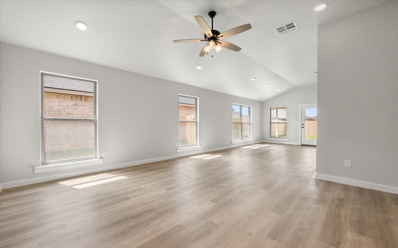 7004 14th Street, Lubbock, TX 79416, 4 Bedrooms Bedrooms, ,2 BathroomsBathrooms,Residential,For Sale,7004 14th Street,0,202557934