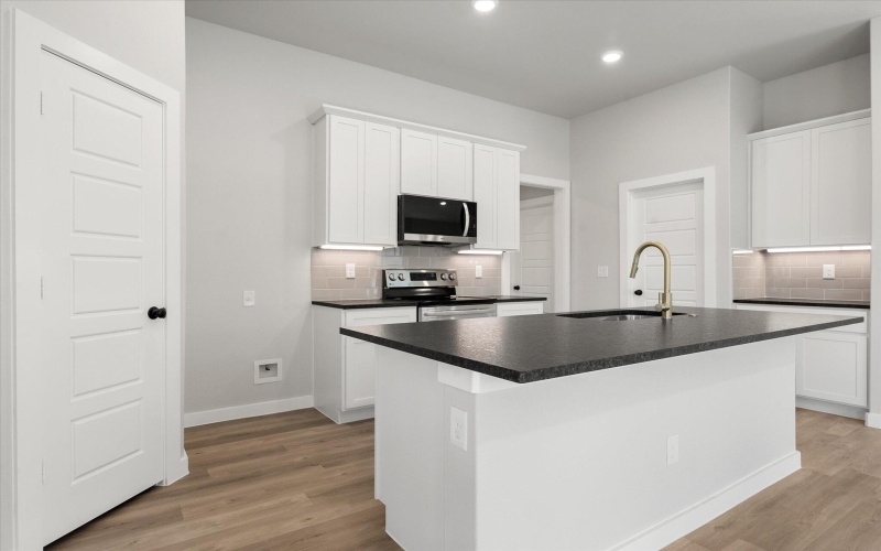7004 14th Street, Lubbock, TX 79416, 4 Bedrooms Bedrooms, ,2 BathroomsBathrooms,Residential,For Sale,7004 14th Street,0,202557934