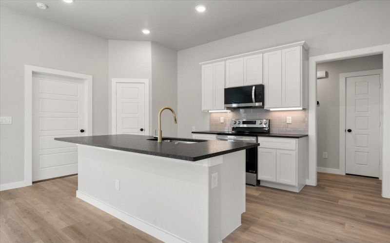 7004 14th Street, Lubbock, TX 79416, 4 Bedrooms Bedrooms, ,2 BathroomsBathrooms,Residential,For Sale,7004 14th Street,0,202557934