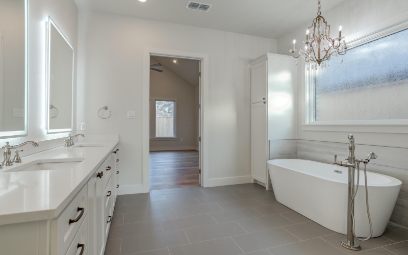 8209 Richmond Avenue, Lubbock, TX 79424, 4 Habitaciones Habitaciones , ,3 BañosBaños,Residential,En Venta,8209 Richmond Avenue,202557941