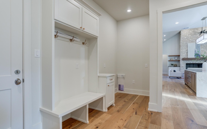 8209 Richmond Avenue, Lubbock, TX 79424, 4 Habitaciones Habitaciones , ,3 BañosBaños,Residential,En Venta,8209 Richmond Avenue,202557941