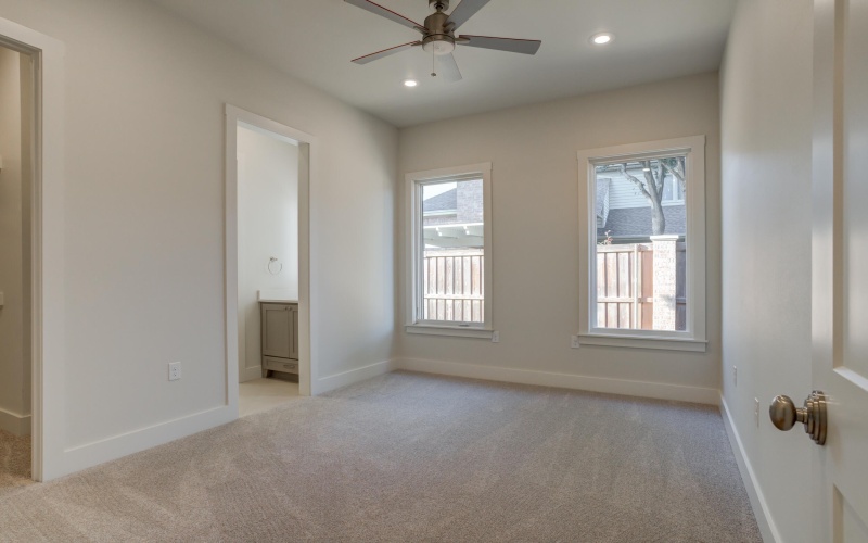 8209 Richmond Avenue, Lubbock, TX 79424, 4 Habitaciones Habitaciones , ,3 BañosBaños,Residential,En Venta,8209 Richmond Avenue,202557941