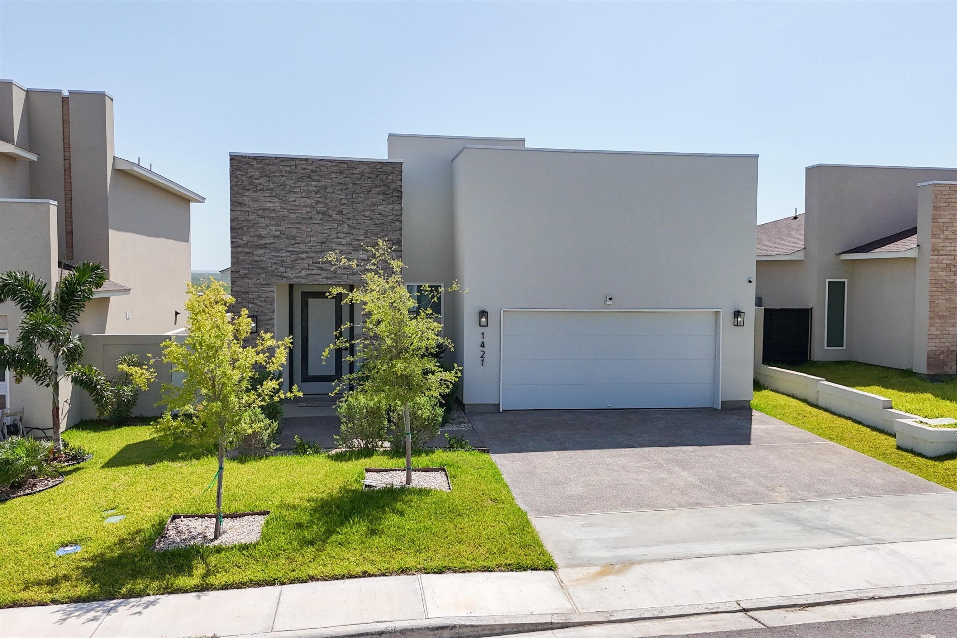 1421 Eagles LN, Laredo, TX 78045, 3 Habitaciones Habitaciones , ,2 BañosBaños,Residential,En Venta,1421 Eagles LN,20253112