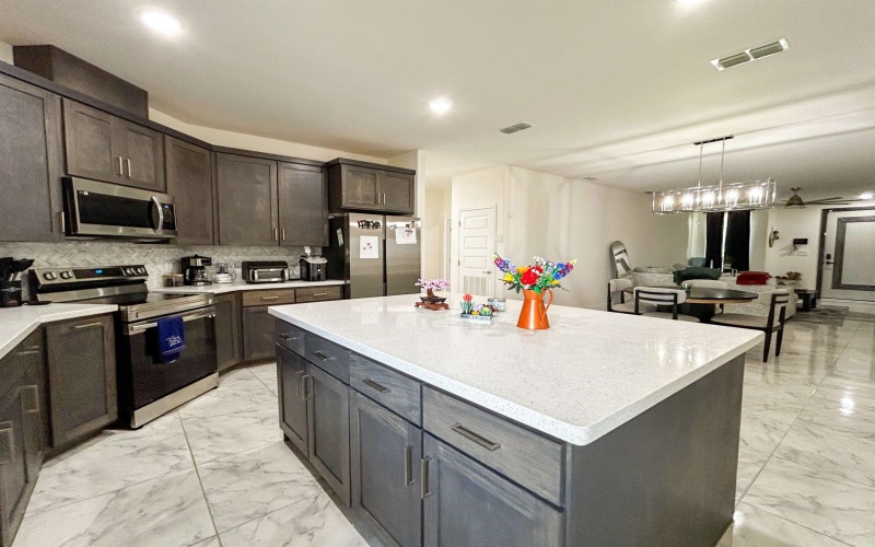 1421 Eagles LN, Laredo, TX 78045, 3 Habitaciones Habitaciones , ,2 BañosBaños,Residential,En Venta,1421 Eagles LN,20253112