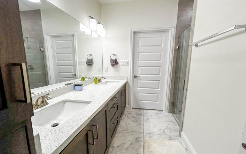 1421 Eagles LN, Laredo, TX 78045, 3 Habitaciones Habitaciones , ,2 BañosBaños,Residential,En Venta,1421 Eagles LN,20253112