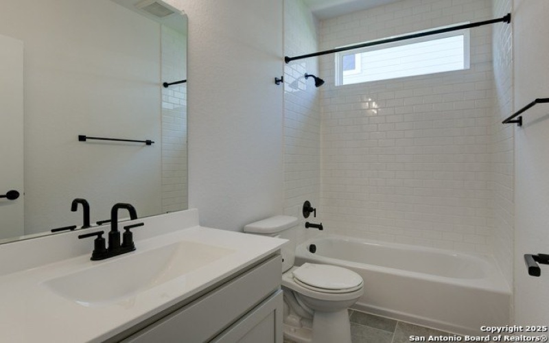 168 Heidi Hill, Castroville, TX 78253, 3 Habitaciones Habitaciones , ,2 BañosBaños,Residential,En Venta,168 Heidi Hill,1884796