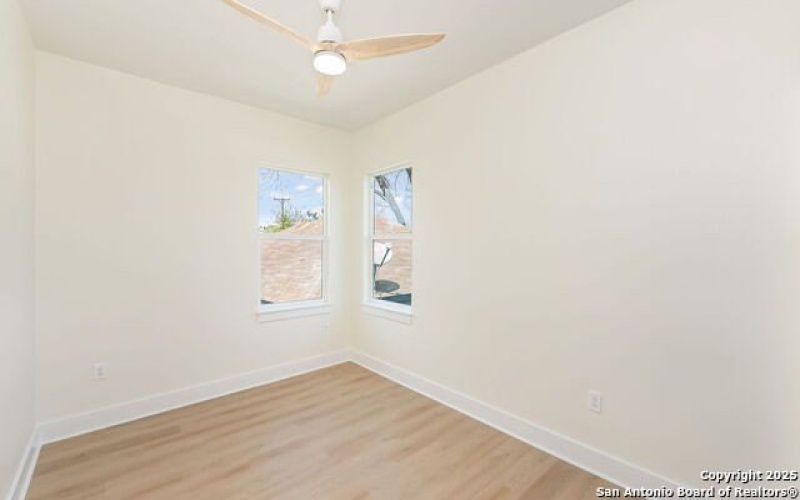 527 Montana, San Antonio, TX 78203, 4 Habitaciones Habitaciones , ,3 BañosBaños,Residential,En Venta,527 Montana,1884821