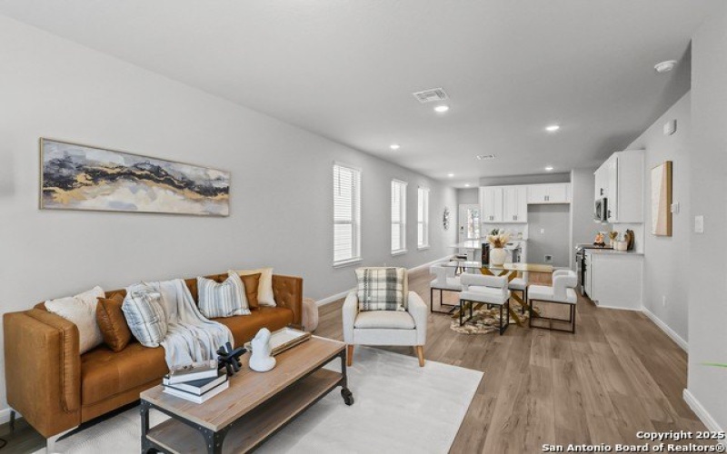 285 W Quill Dr Building 6, San Antonio, TX 78228, 5 Bedrooms Bedrooms, ,3 BathroomsBathrooms,Residential,For Sale,285 W Quill Dr Building 6,0,1884855