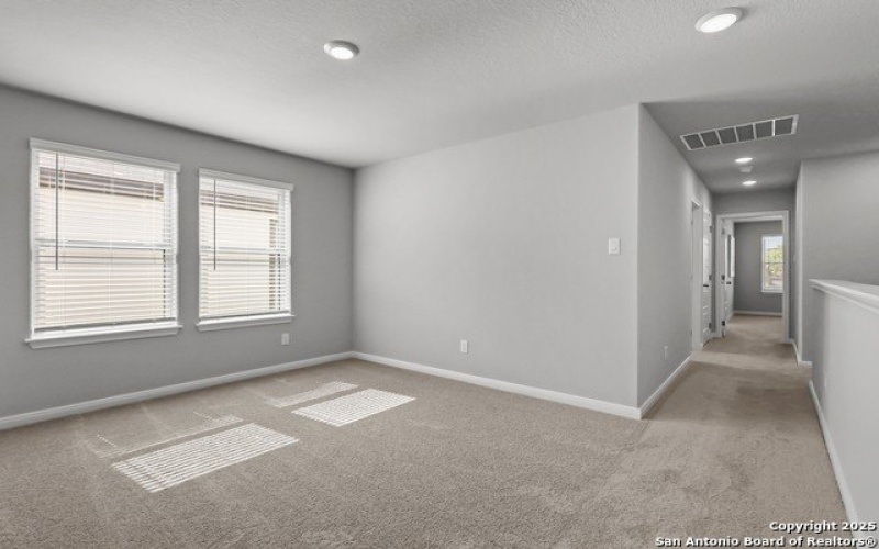 285 W Quill Dr Building 6, San Antonio, TX 78228, 5 Bedrooms Bedrooms, ,3 BathroomsBathrooms,Residential,For Sale,285 W Quill Dr Building 6,0,1884855