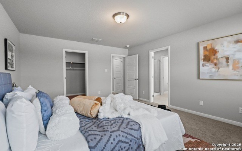 285 W Quill Dr Building 6, San Antonio, TX 78228, 5 Bedrooms Bedrooms, ,3 BathroomsBathrooms,Residential,For Sale,285 W Quill Dr Building 6,0,1884855