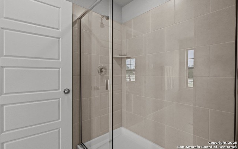 285 W Quill Dr Building 6, San Antonio, TX 78228, 5 Bedrooms Bedrooms, ,3 BathroomsBathrooms,Residential,For Sale,285 W Quill Dr Building 6,0,1884855