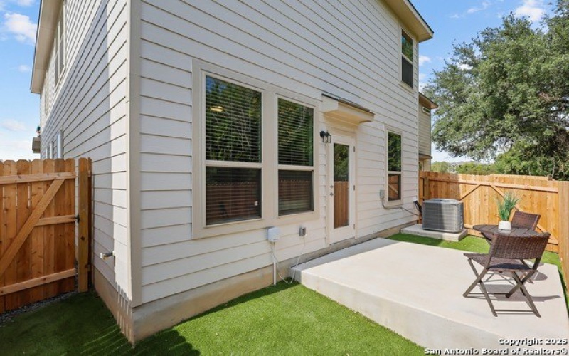 285 W Quill Dr Building 6, San Antonio, TX 78228, 5 Bedrooms Bedrooms, ,3 BathroomsBathrooms,Residential,For Sale,285 W Quill Dr Building 6,0,1884855