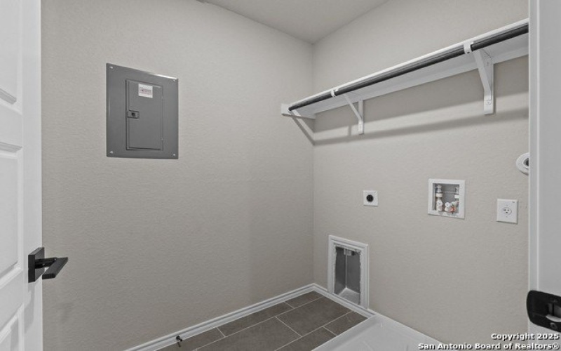 285 W Quill Dr Building 8, San Antonio, TX 78228, 3 Bedrooms Bedrooms, ,2 BathroomsBathrooms,Residential,For Sale,285 W Quill Dr Building 8,0,1884874