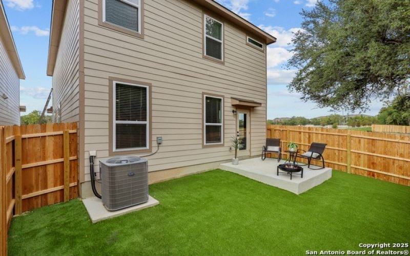 285 W Quill Dr Building 8, San Antonio, TX 78228, 3 Bedrooms Bedrooms, ,2 BathroomsBathrooms,Residential,For Sale,285 W Quill Dr Building 8,0,1884874