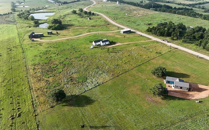 334 Vineyard View Trail, Carmine, TX 78932, 2 Habitaciones Habitaciones , ,2 BañosBaños,Granja,En Venta,334 Vineyard View Trail,152681