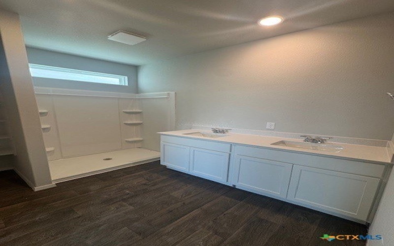 133 Keltic Drive, Kyle, TX 78640, 3 Bedrooms Bedrooms, ,2 BathroomsBathrooms,Residential,For Sale,133 Keltic Drive,498125