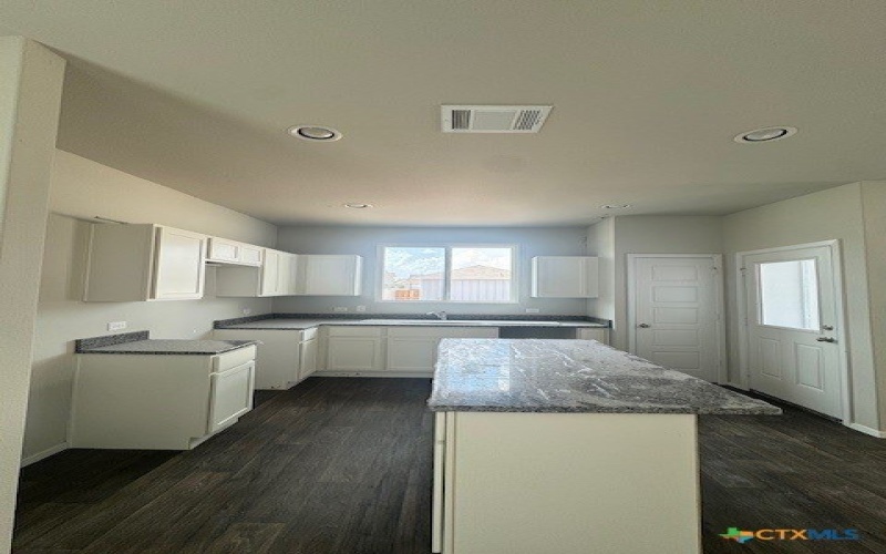 133 Keltic Drive, Kyle, TX 78640, 3 Bedrooms Bedrooms, ,2 BathroomsBathrooms,Residential,For Sale,133 Keltic Drive,498125