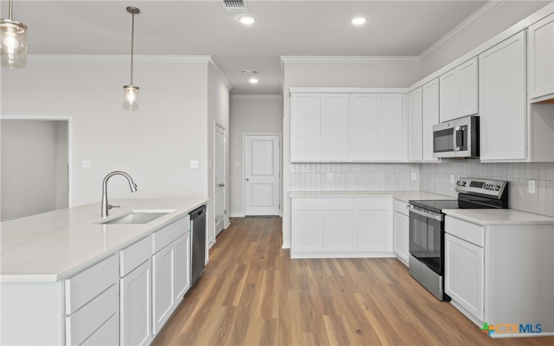 7113 Touchstone Drive, Temple, TX 76502, 3 Bedrooms Bedrooms, ,2 BathroomsBathrooms,Residential,For Sale,7113 Touchstone Drive,0,585246