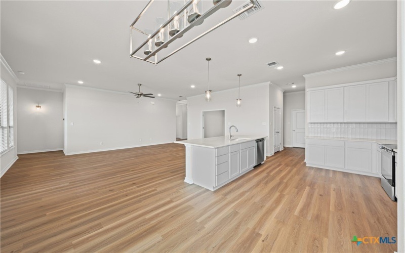 7113 Touchstone Drive, Temple, TX 76502, 3 Bedrooms Bedrooms, ,2 BathroomsBathrooms,Residential,For Sale,7113 Touchstone Drive,0,585246