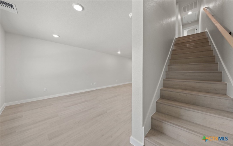 1118 S 51st Street, Temple, TX 76504, 6 Bedrooms Bedrooms, ,Residential,For Sale,1118 S 51st Street,586944