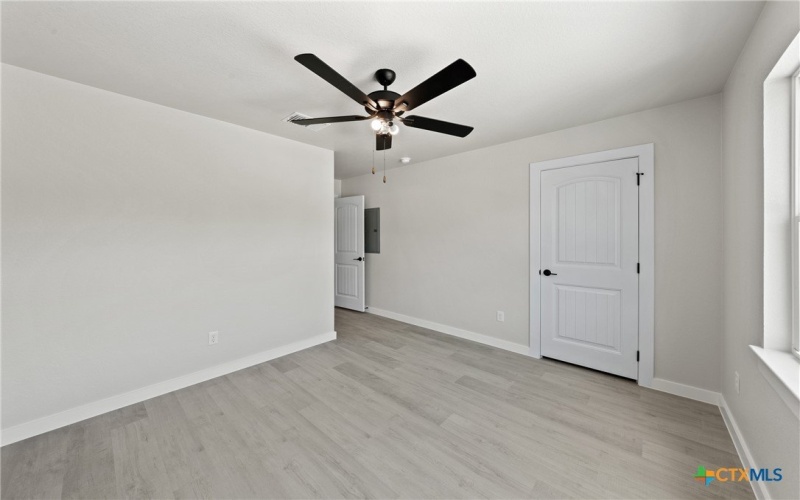 1118 S 51st Street, Temple, TX 76504, 6 Bedrooms Bedrooms, ,Residential,For Sale,1118 S 51st Street,586944