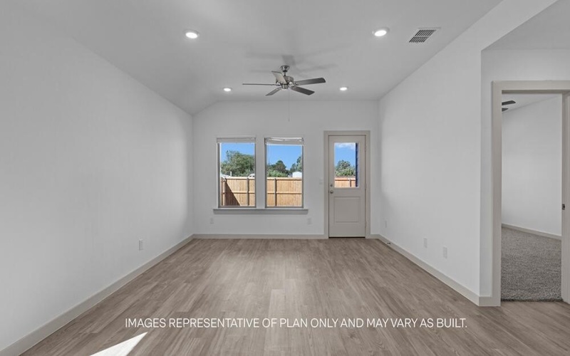 603 14th Street, Wolfforth, TX 79382, 4 Habitaciones Habitaciones , ,2 BañosBaños,Residential,En Venta,603 14th Street,202557964