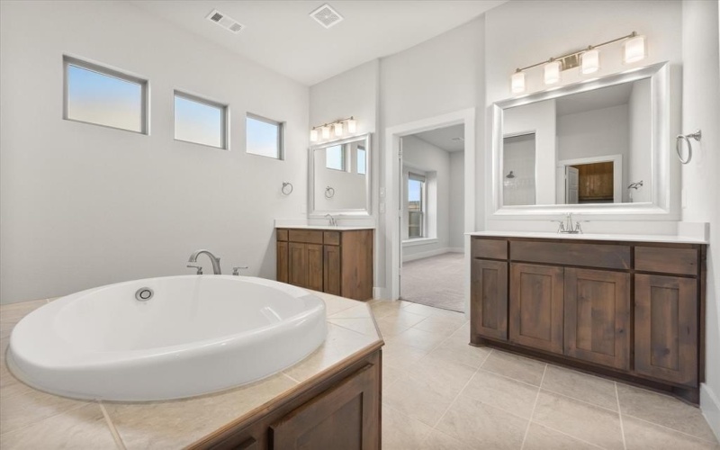 806 Monza Drive, Midlothian, TX 76065, 4 Bedrooms Bedrooms, ,2 BathroomsBathrooms,Residential,For Sale,806 Monza Drive,20936031
