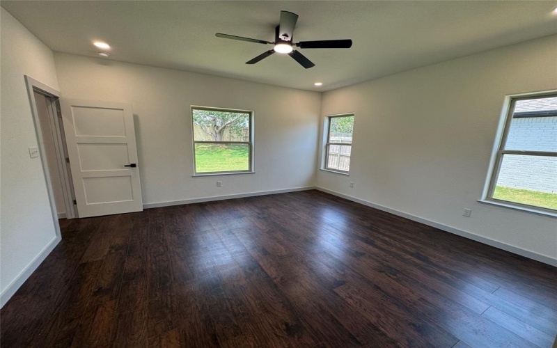 4608 Eagle Nest Court, Granbury, TX 76048, 3 Habitaciones Habitaciones , ,2 BañosBaños,Residential,En Venta,4608 Eagle Nest Court,20995515