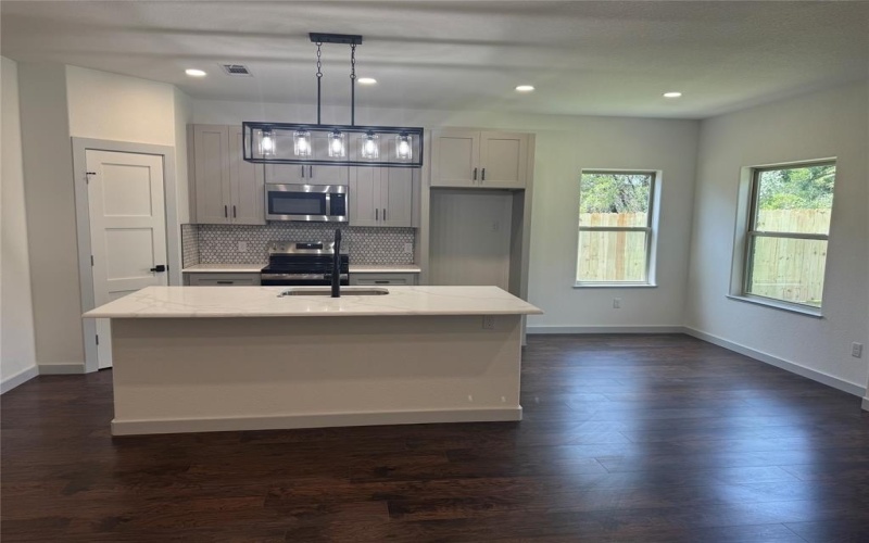 4608 Eagle Nest Court, Granbury, TX 76048, 3 Habitaciones Habitaciones , ,2 BañosBaños,Residential,En Venta,4608 Eagle Nest Court,20995515