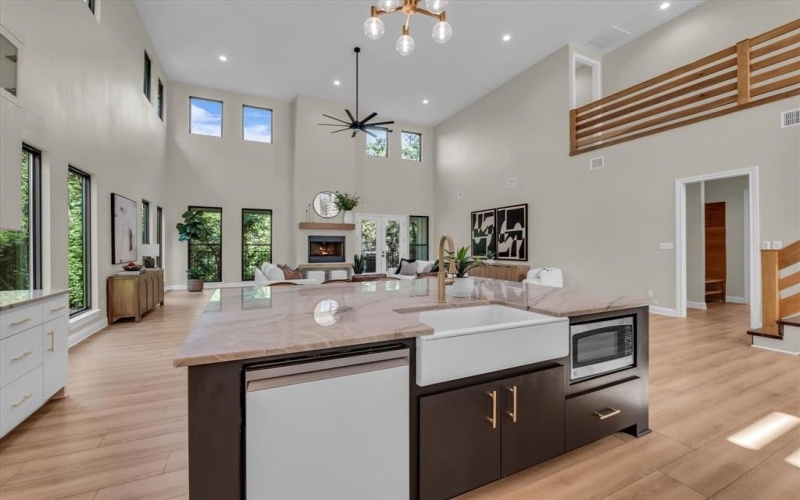 36 Carriage Square, Waco, TX 76708, 4 Bedrooms Bedrooms, ,3 BathroomsBathrooms,Residential,For Sale,36 Carriage Square,20995526