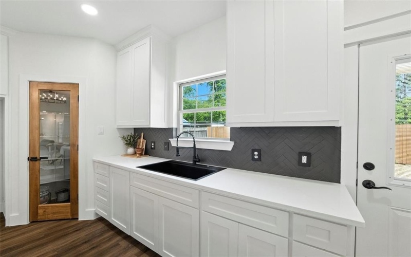 5212 Crowley Street, Sansom Park, TX 76114, 4 Bedrooms Bedrooms, ,2 BathroomsBathrooms,Residential,For Sale,5212 Crowley Street,0,20998140