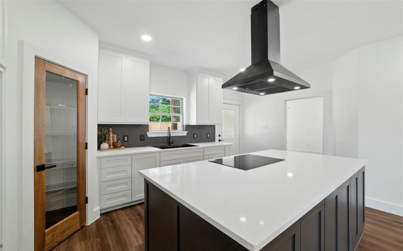 5212 Crowley Street, Sansom Park, TX 76114, 4 Bedrooms Bedrooms, ,2 BathroomsBathrooms,Residential,For Sale,5212 Crowley Street,0,20998140