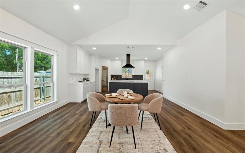 5212 Crowley Street, Sansom Park, TX 76114, 4 Bedrooms Bedrooms, ,2 BathroomsBathrooms,Residential,For Sale,5212 Crowley Street,0,20998140