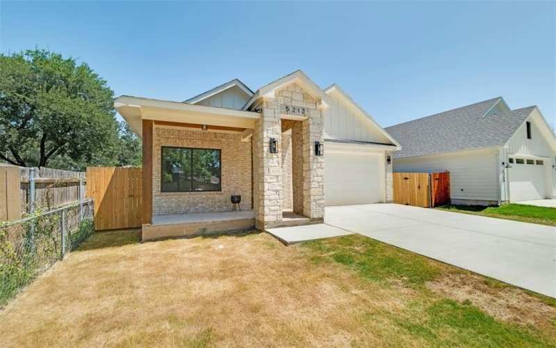 5212 Crowley Street, Sansom Park, TX 76114, 4 Bedrooms Bedrooms, ,2 BathroomsBathrooms,Residential,For Sale,5212 Crowley Street,0,20998140