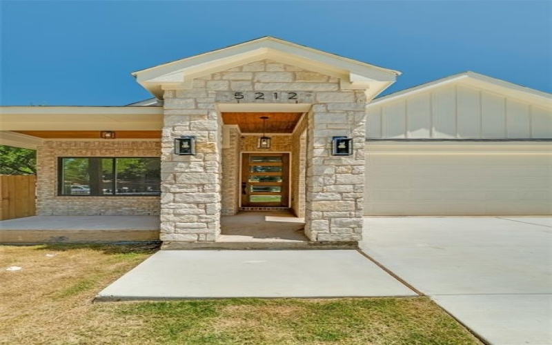 5212 Crowley Street, Sansom Park, TX 76114, 4 Bedrooms Bedrooms, ,2 BathroomsBathrooms,Residential,For Sale,5212 Crowley Street,0,20998140