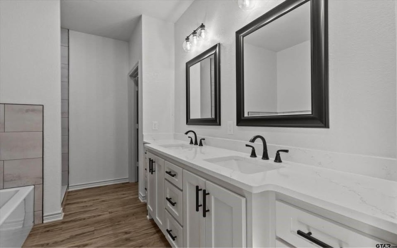 20047 County Road #2152, Troup, TX 75789, 3 Habitaciones Habitaciones , ,2 BañosBaños,Residential,En Venta,20047 County Road,20998374