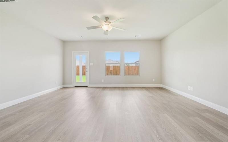 2111 Dunbar Drive, Sherman, TX 75092, 4 Habitaciones Habitaciones , ,2 BañosBaños,Residential,En Venta,2111 Dunbar Drive,0,20999420